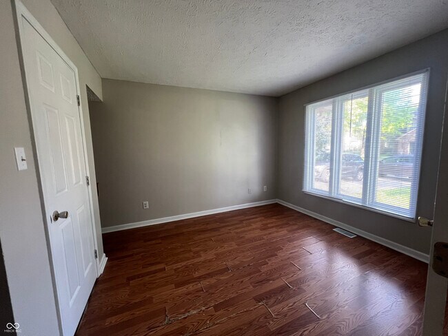 Building Photo - 11718 Pompano Dr