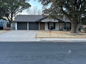 Building Photo - COMING SOON!  Home in University Gardens