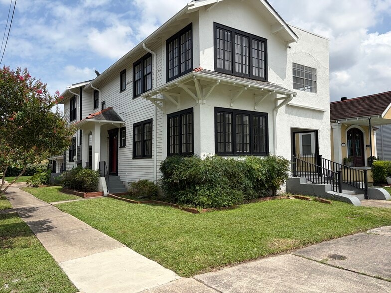 Building Photo - 5653 Canal Blvd