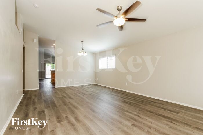 Building Photo - 189 Kilbourne Dr