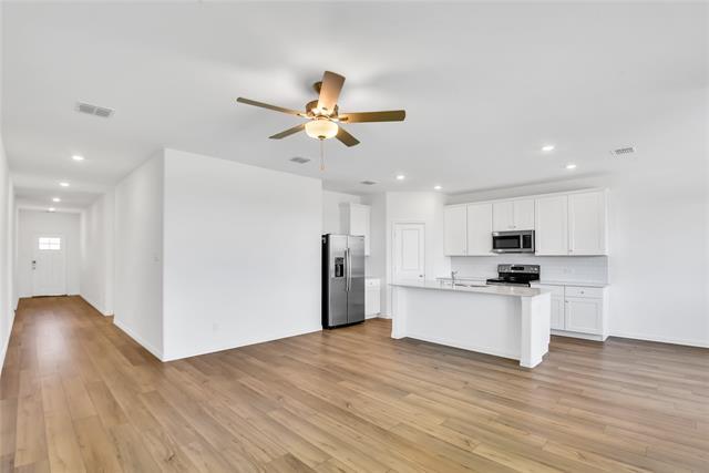 Building Photo - 5126 Penrose Dr