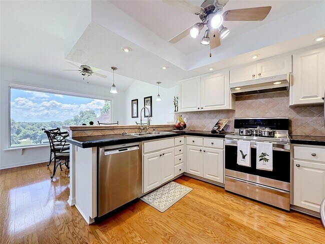 Building Photo - 6042 Topsail Rd