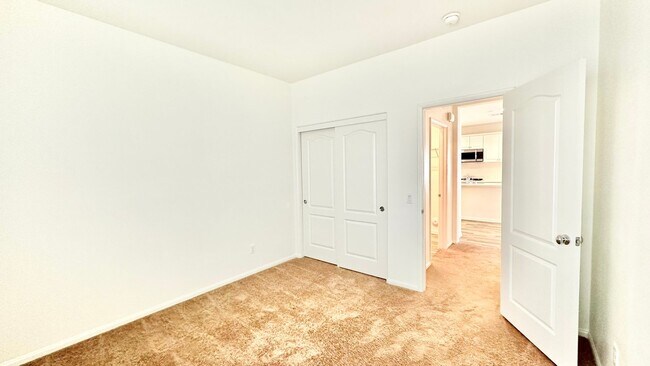 Building Photo - Lovely Two Story Home in the Newer Communi...
