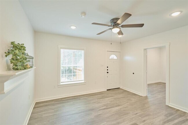 Building Photo - 408 Mcphail St