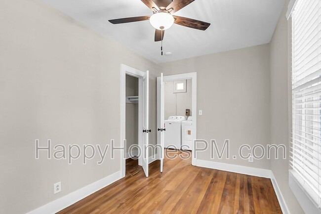 Building Photo - 2308 Aintree Ave