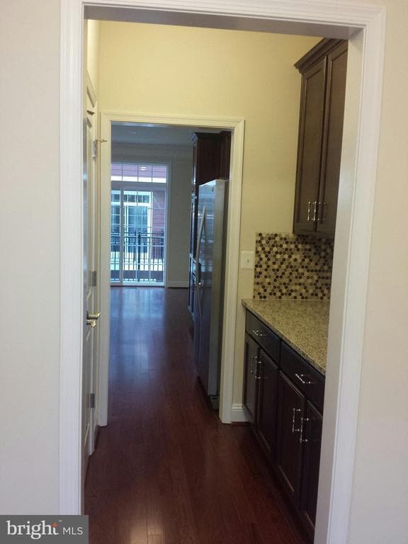 Building Photo - 6041 Maple Hill Rd