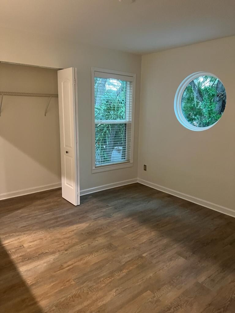 Building Photo - 5517 Interbay Blvd