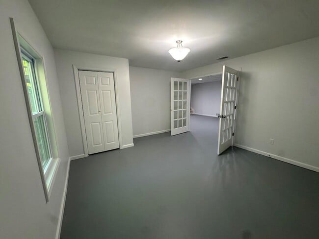 Building Photo - 1925 Heatherton Rd