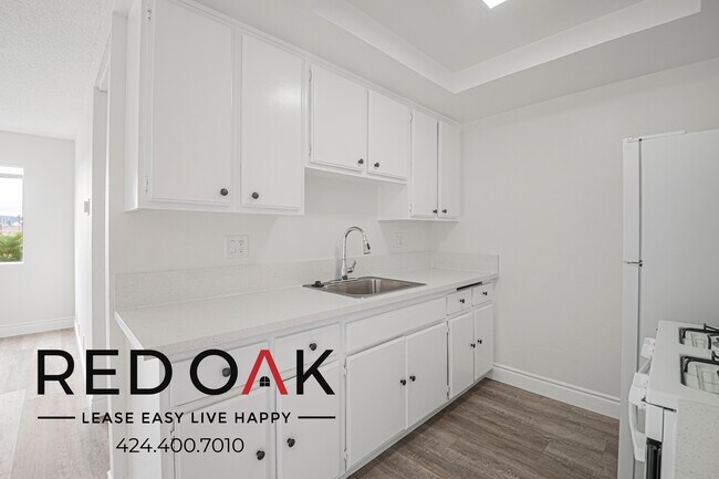 Building Photo - 616 N Lagoon Ave