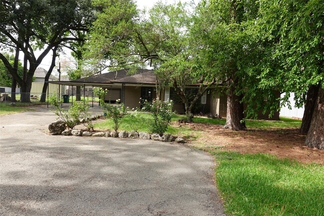 Primary Photo - 918 Lehman St