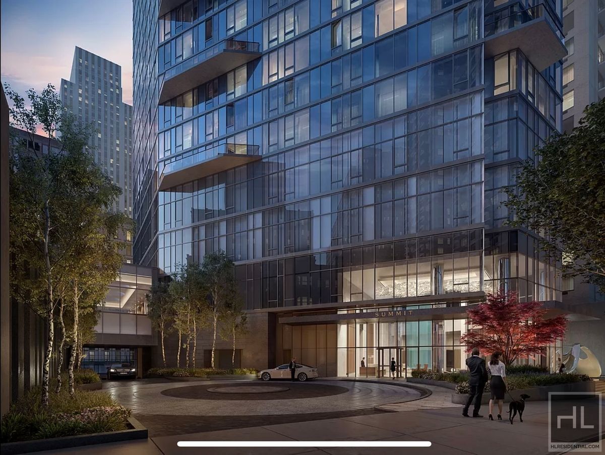Building Photo - East 44th Street