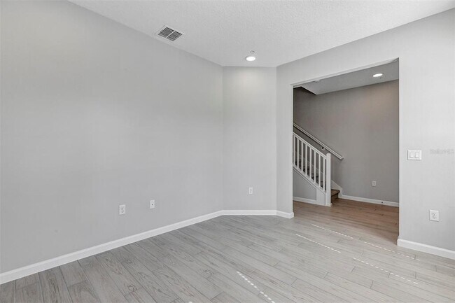 Building Photo - 518 Lady Palm St