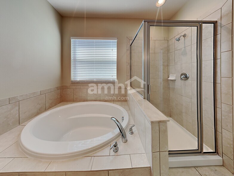 Building Photo - 5124 Sanderling Ridge Dr