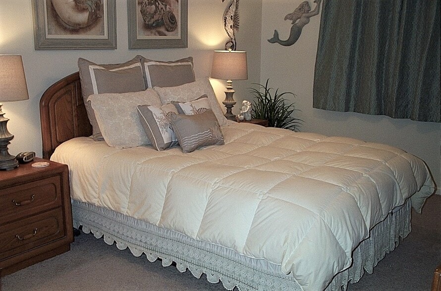 Building Photo - 1885 Florida Club Dr