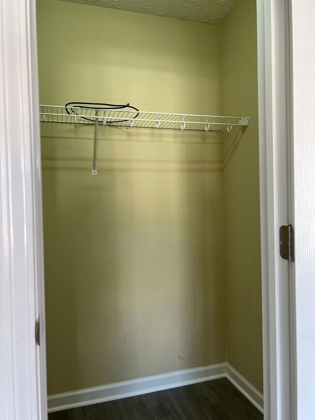 Building Photo - Laura Jeanne Luxury Townhome