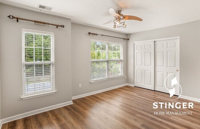 Building Photo - 43 Shadow Moss Dr