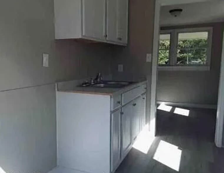 Building Photo - 313 Jacobs St