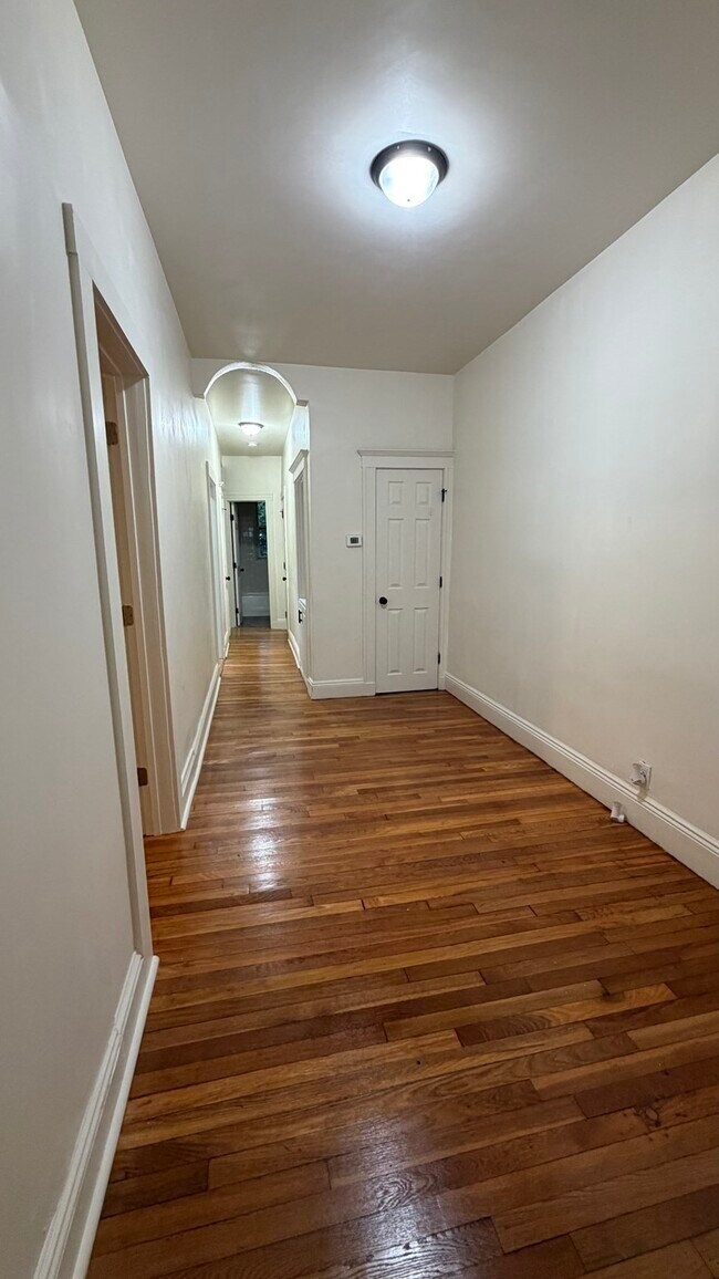 Building Photo - 27 Hosmer St