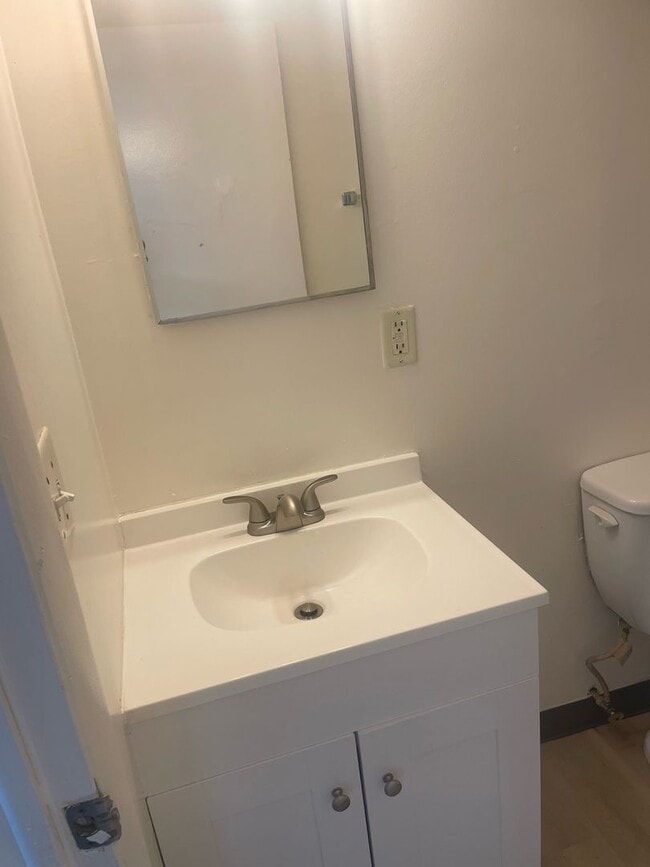 Building Photo - 850 Moon Rd