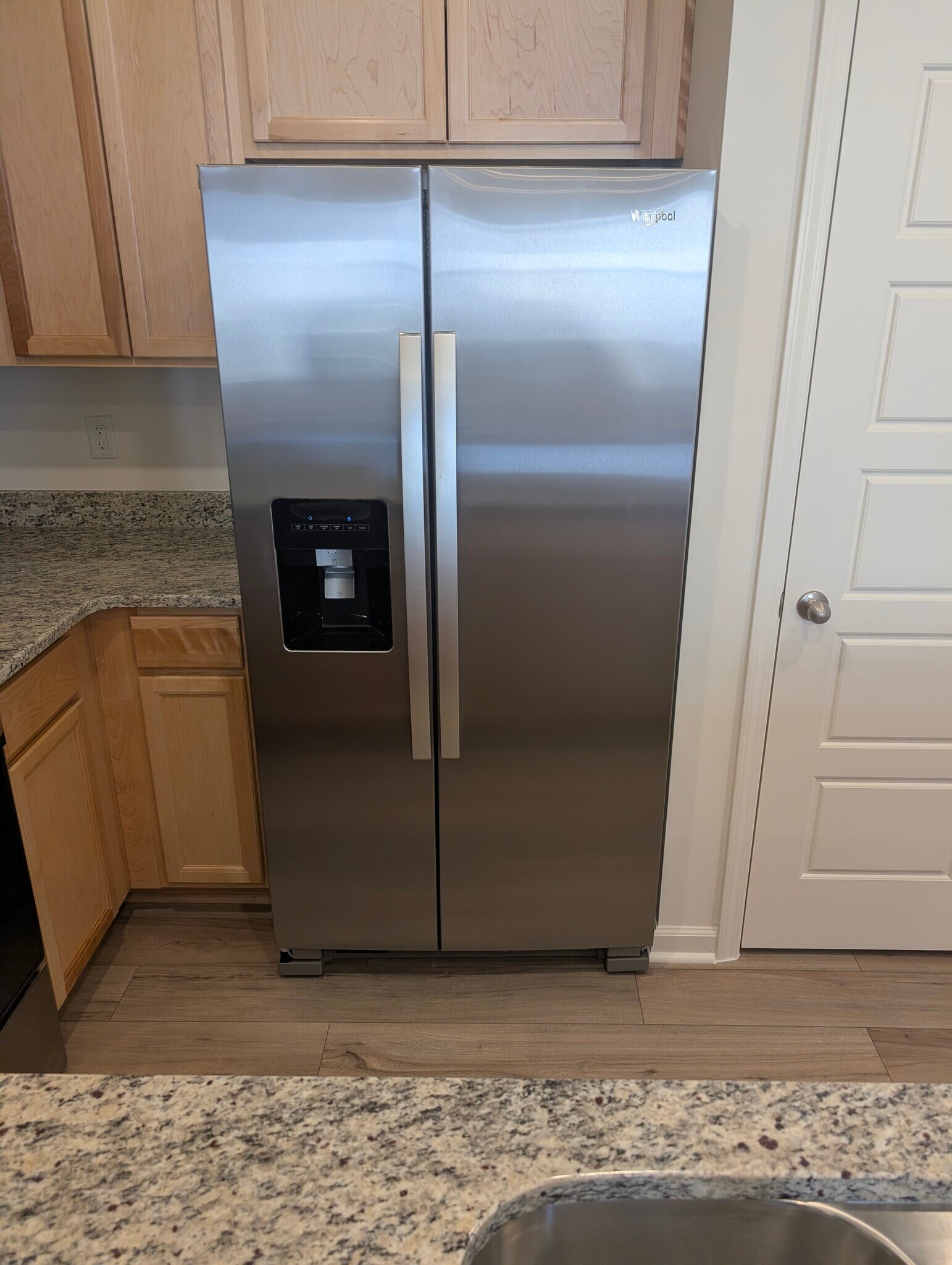 Building Photo - 2003 Oakdale Dr