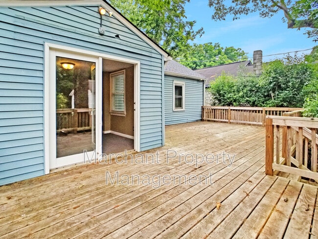 Building Photo - 22 Douglas Dr