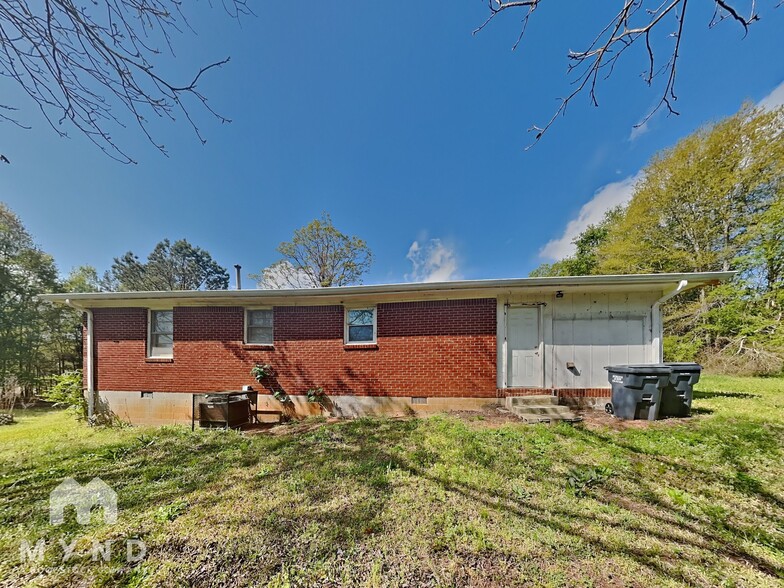 Building Photo - 1046 Covered Bridge Rd