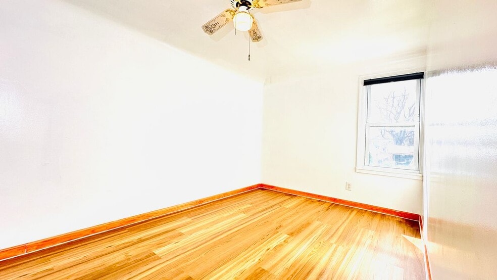 Building Photo - 465 75th St