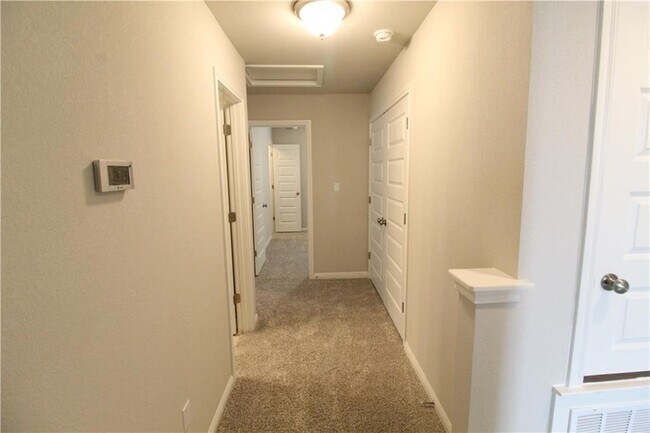 Building Photo - 2028 Arendale Dr