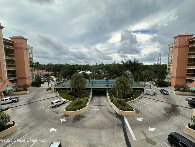 Building Photo - 102 Riverside Dr