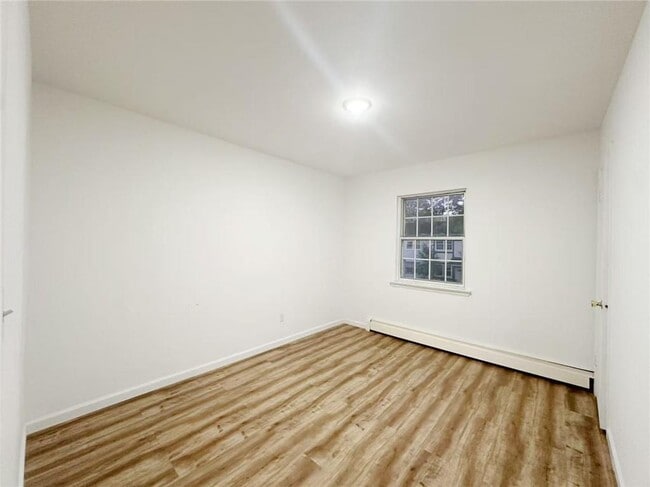 Building Photo - 108-51-10863 63rd Dr