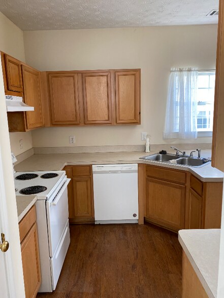 Building Photo - 8232 Wynfield Dr