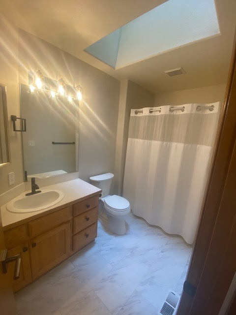 Building Photo - 11896 SE Sovereign Ct