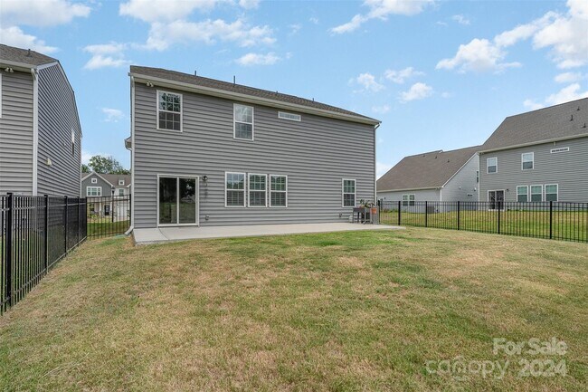 Building Photo - 15115 Moulin Court Dr