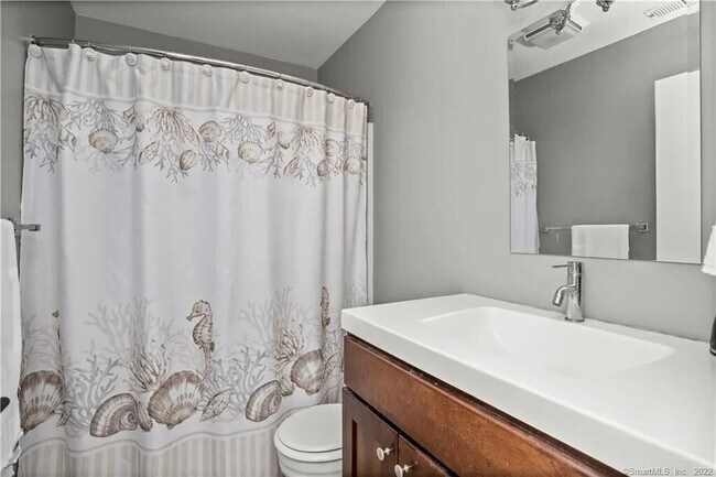 Building Photo - 3 Seir Hill Rd