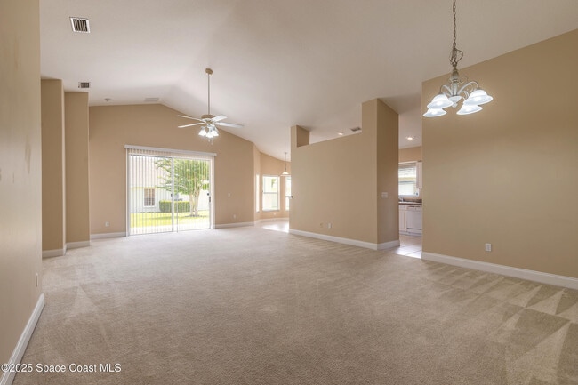 Building Photo - 1442 Areca Palm Dr