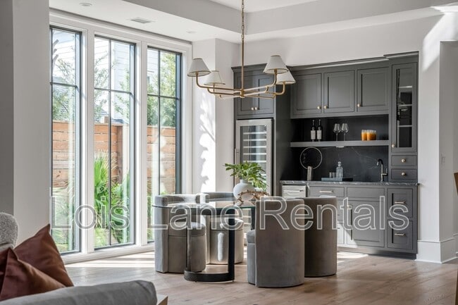 Building Photo - 507 McCants Dr