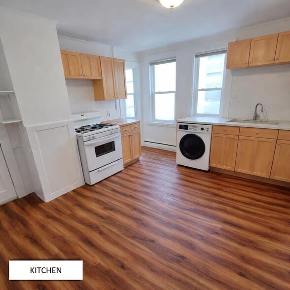 Building Photo - 257 Highland Ave