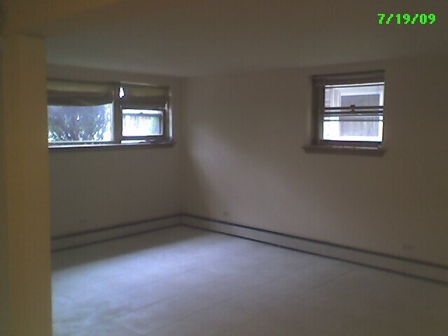 Building Photo - 5869 N Nagle Ave