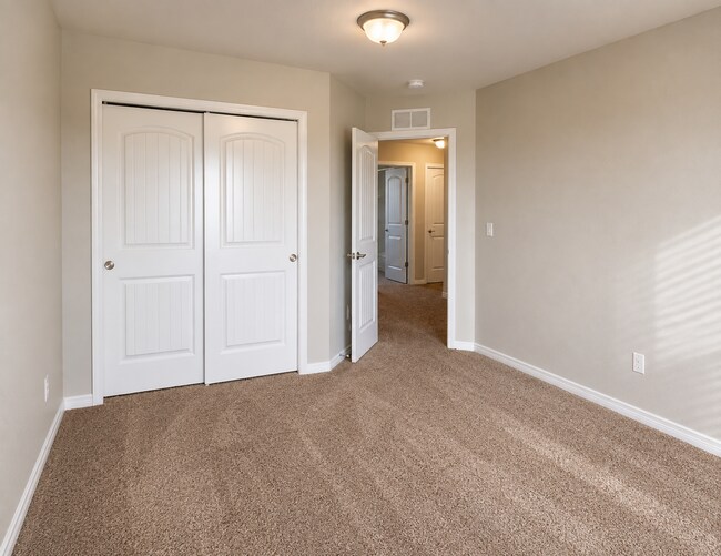Building Photo - 6442 Chaplin Dr