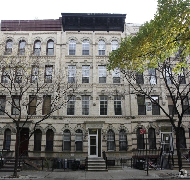 Building Photo - 207 Taaffe Pl