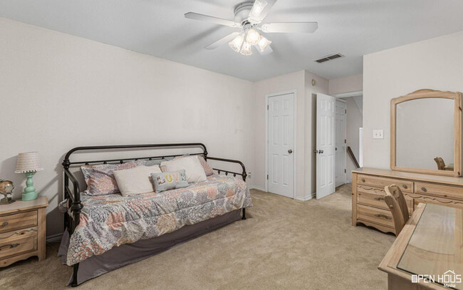 Building Photo - 3506 Rugby Ln