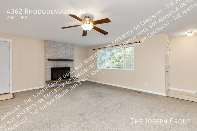 Building Photo - 4362 N Rhododendron Dr