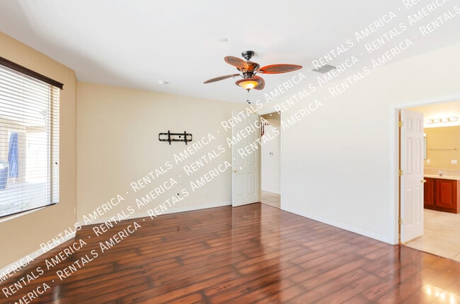 Building Photo - 15549 S Via Puente Azul