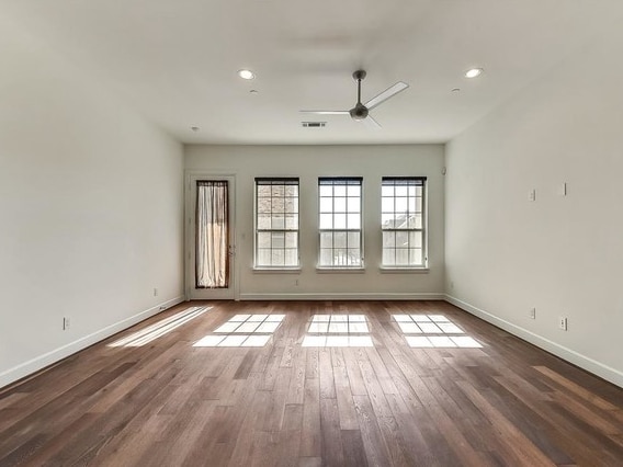 Building Photo - 5001 Meridian Ln