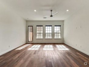 Building Photo - 5015 Meridian-10408