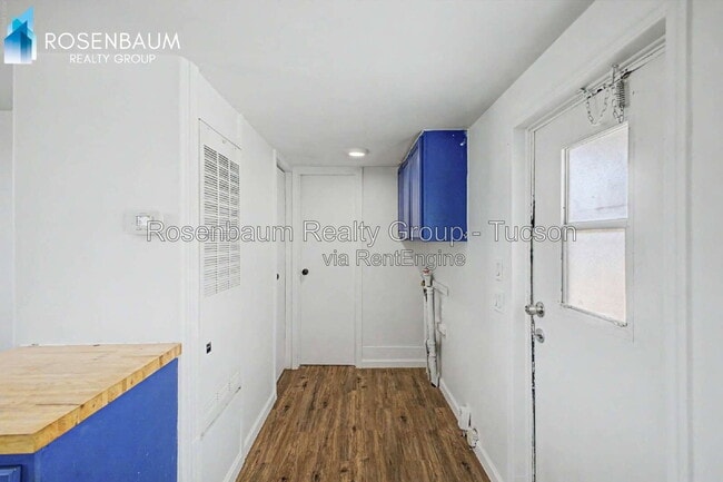 Building Photo - 6525 N Brushtail Ln