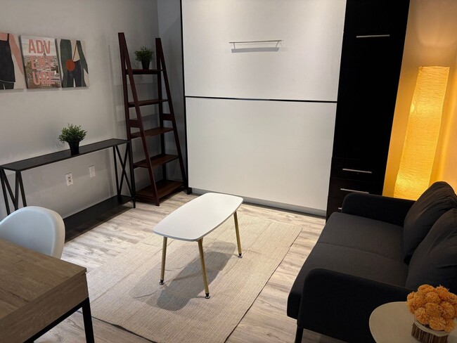 Building Photo - Modern Studio in Adams Morgan