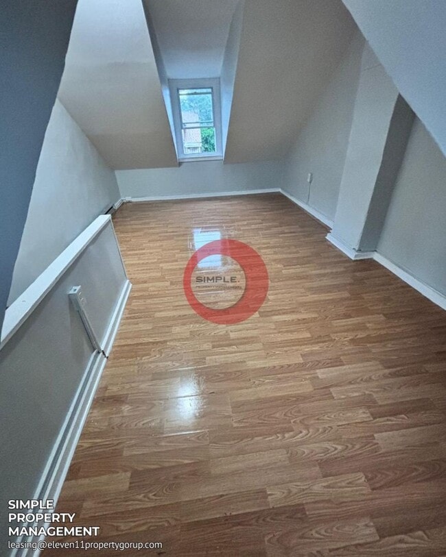 Building Photo - Fully renovated 3 bedrooms 1 bath House