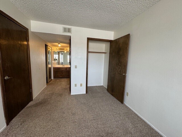 Building Photo - 1190 Ramar Rd