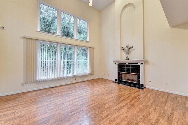 Building Photo - 3615 Ansley Park Dr